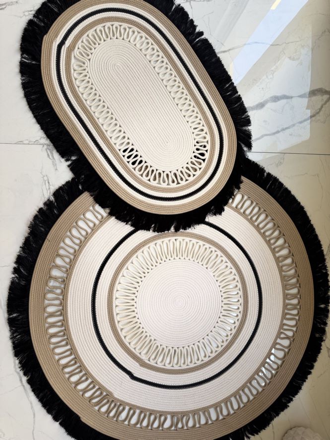 فرشینه و پادری قیطاندوزی